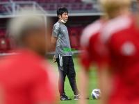 蜂鸟电竞:日本队女子足球战胜强敌，突破自我